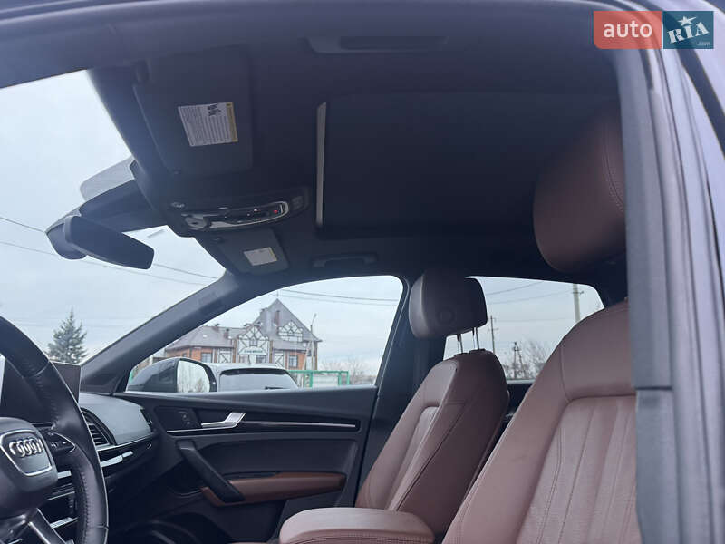 Позашляховик / Кросовер Audi Q5 2018 в Луцьку