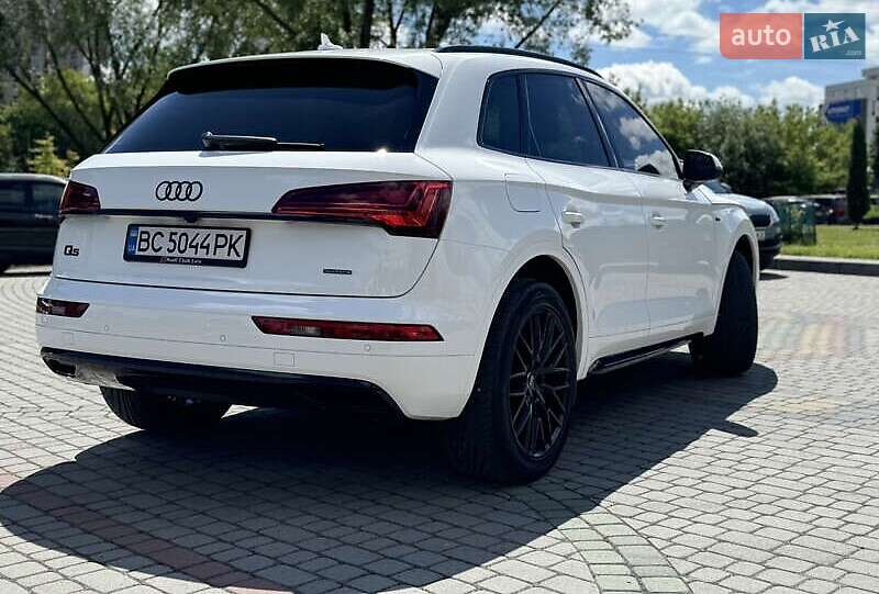 Внедорожник / Кроссовер Audi Q5 2019 в Львове фото 9 Внедорожник / Кроссовер Audi Q5 2019 в Львове