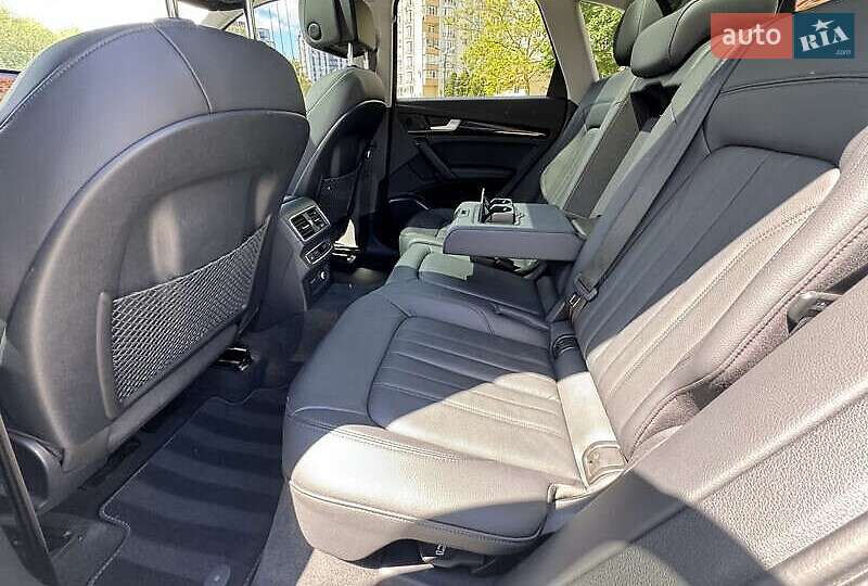 Внедорожник / Кроссовер Audi Q5 2019 в Львове фото 23 Внедорожник / Кроссовер Audi Q5 2019 в Львове