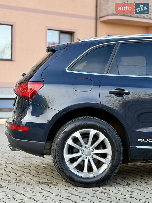Внедорожник / Кроссовер Audi Q5 2016 в Ужгороде