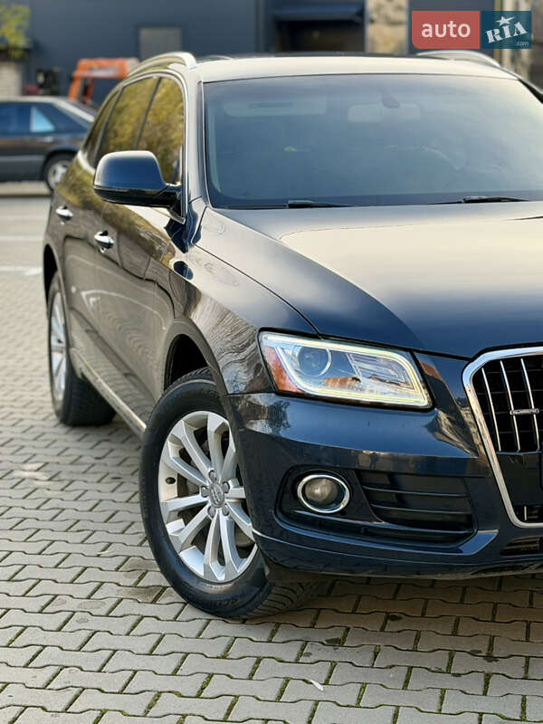 Внедорожник / Кроссовер Audi Q5 2016 в Ужгороде