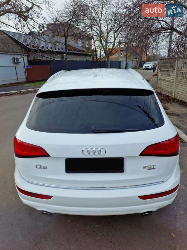 Позашляховик / Кросовер Audi Q5 2015 в Ізмаїлі