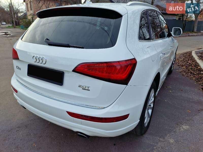 Позашляховик / Кросовер Audi Q5 2015 в Ізмаїлі