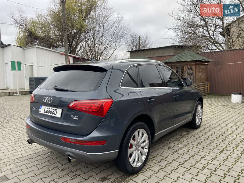 Внедорожник / Кроссовер Audi Q5 2009 в Новоселице