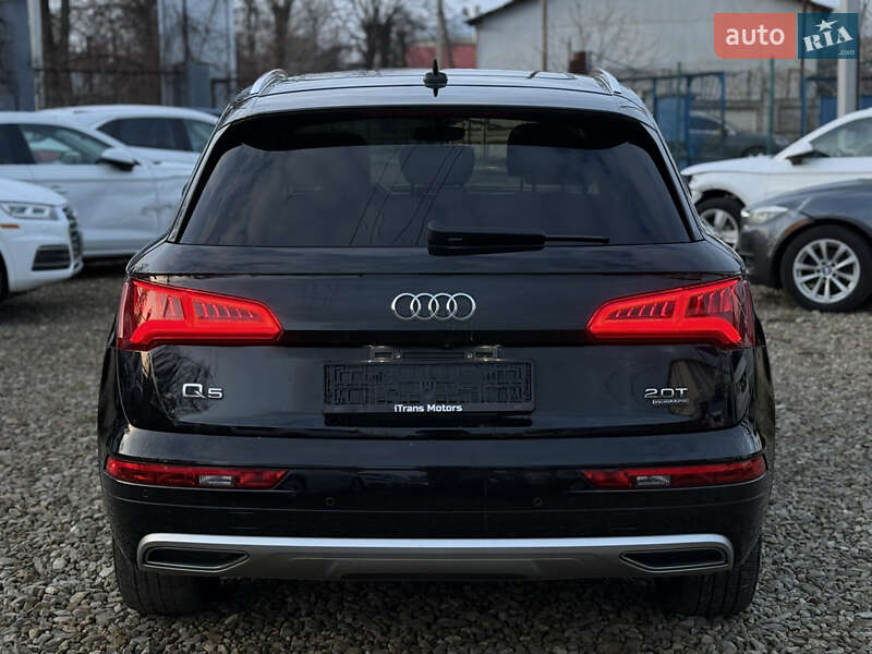 Позашляховик / Кросовер Audi Q5 2018 в Стрию