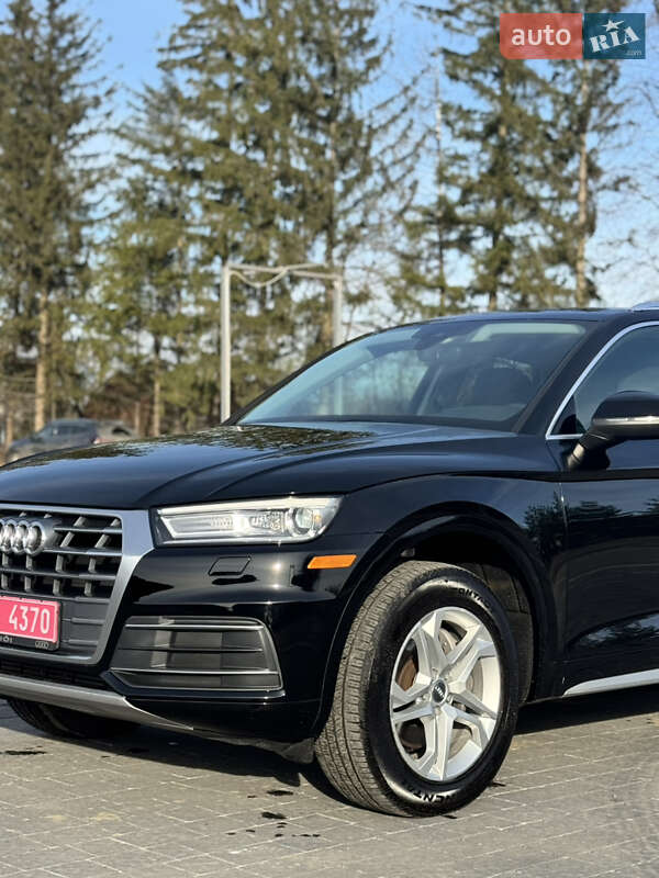 Внедорожник / Кроссовер Audi Q5 2019 в Львове