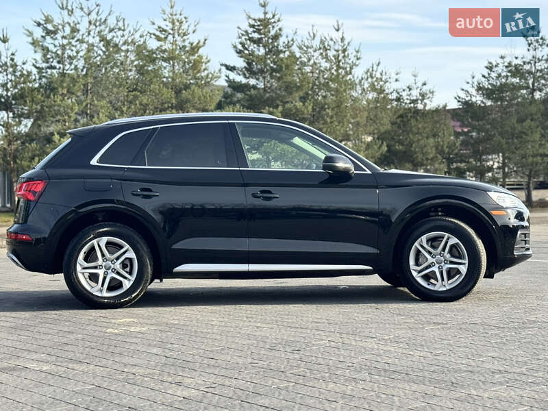 Внедорожник / Кроссовер Audi Q5 2019 в Львове