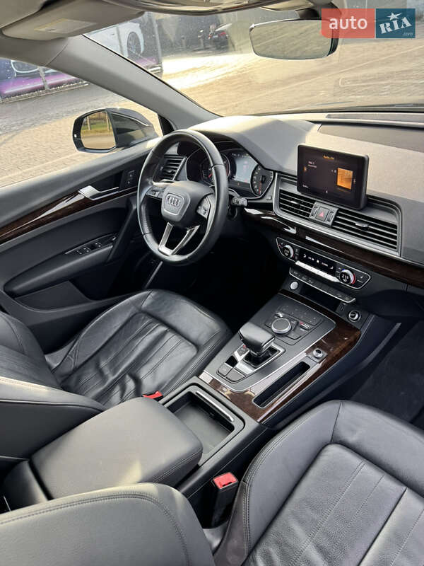 Внедорожник / Кроссовер Audi Q5 2019 в Львове