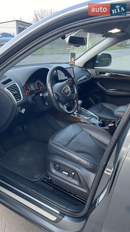 Внедорожник / Кроссовер Audi Q5 2013 в Луцке