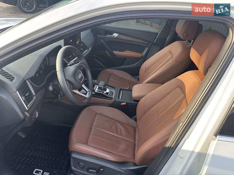 Внедорожник / Кроссовер Audi Q5 2020 в Косове фото 35 Внедорожник / Кроссовер Audi Q5 2020 в Косове