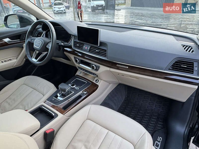 Внедорожник / Кроссовер Audi Q5 2017 в Луцке фото 31 Внедорожник / Кроссовер Audi Q5 2017 в Луцке