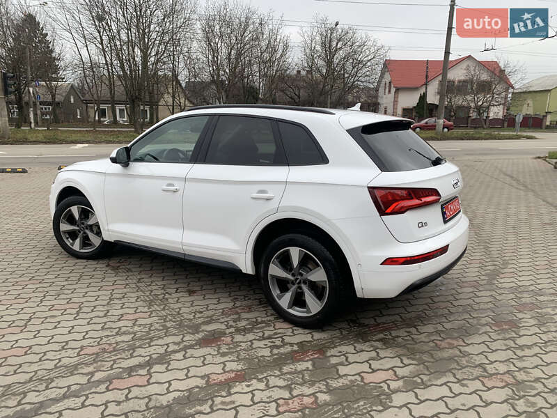 Внедорожник / Кроссовер Audi Q5 2019 в Черновцах