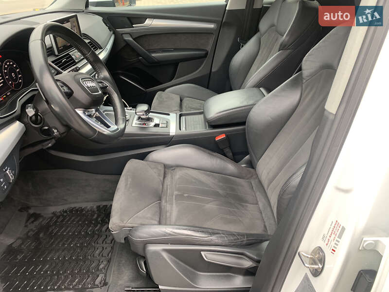 Внедорожник / Кроссовер Audi Q5 2019 в Черновцах