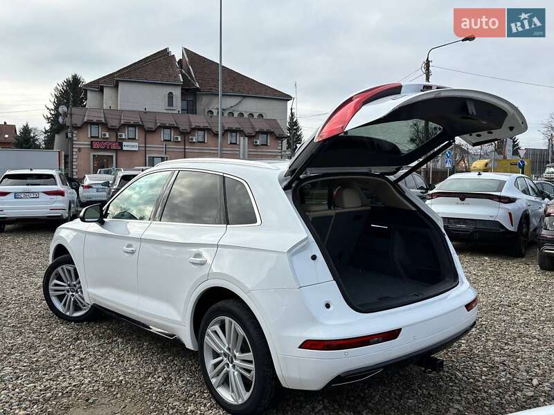 Позашляховик / Кросовер Audi Q5 2017 в Стрию