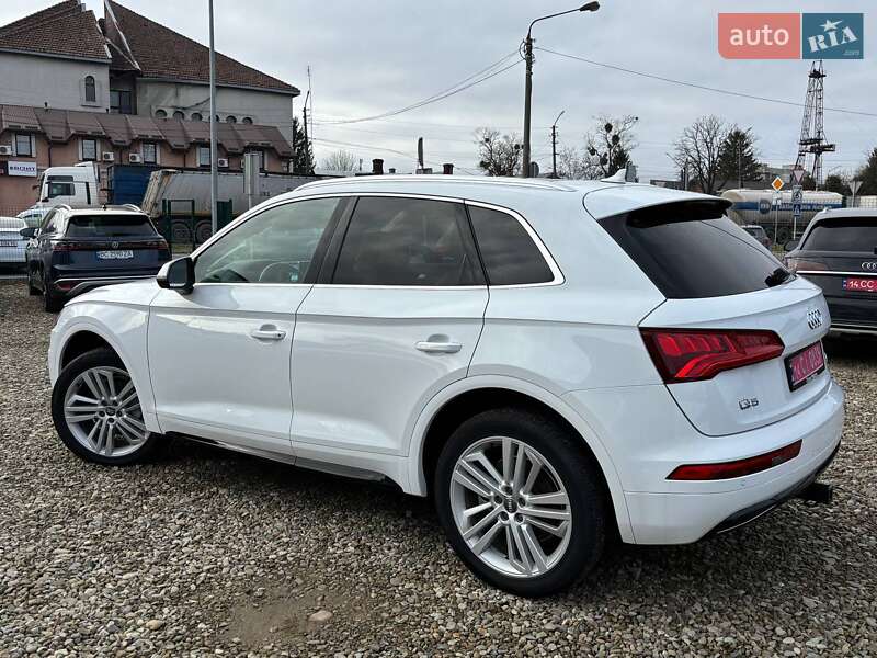 Позашляховик / Кросовер Audi Q5 2017 в Стрию