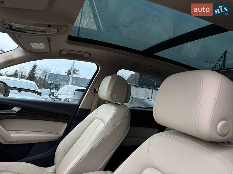 Позашляховик / Кросовер Audi Q5 2017 в Стрию