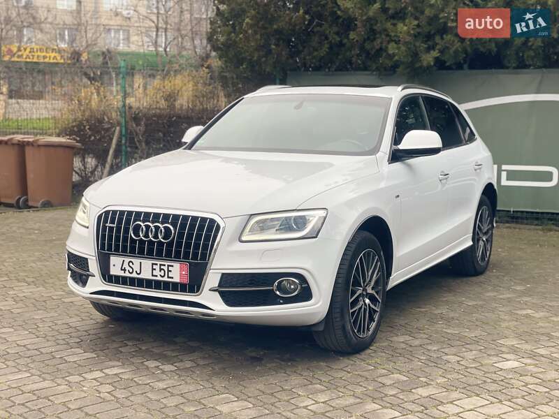 Позашляховик / Кросовер Audi Q5 2016 в Чернівцях