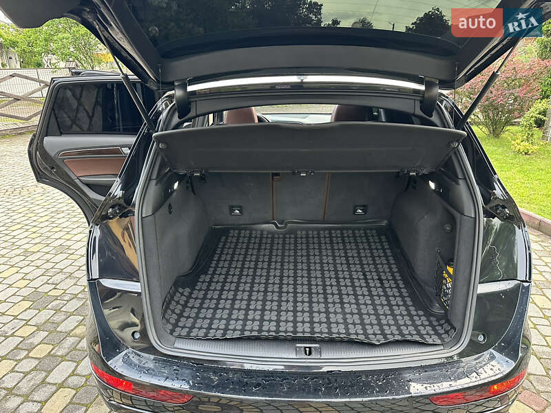 Позашляховик / Кросовер Audi Q5 2014 в Косові