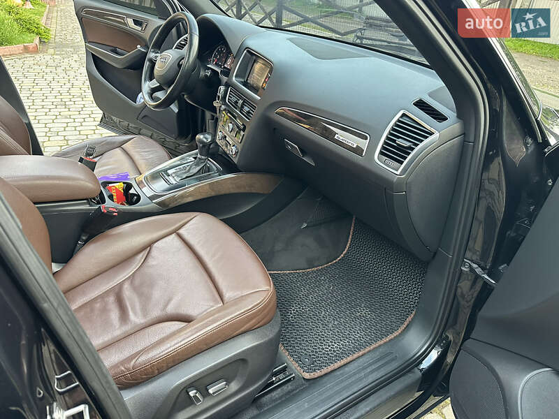 Позашляховик / Кросовер Audi Q5 2014 в Косові