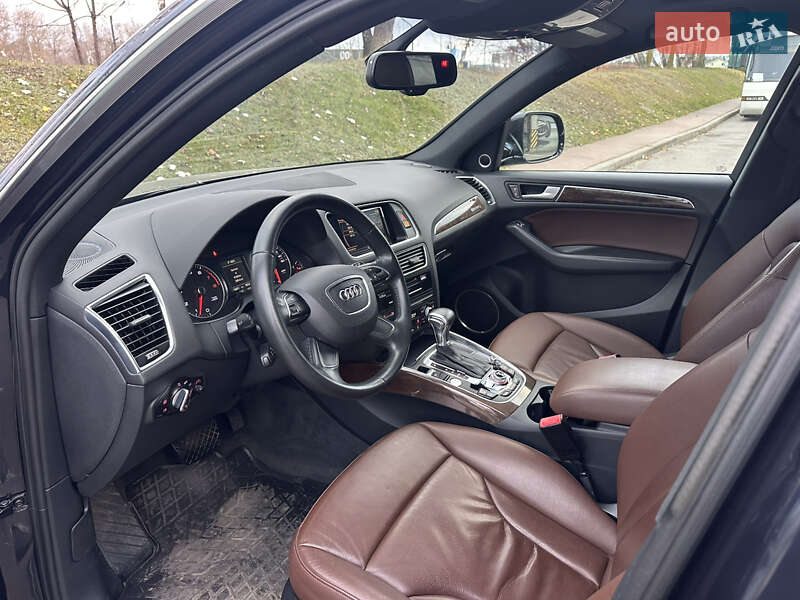 Внедорожник / Кроссовер Audi Q5 2016 в Киеве