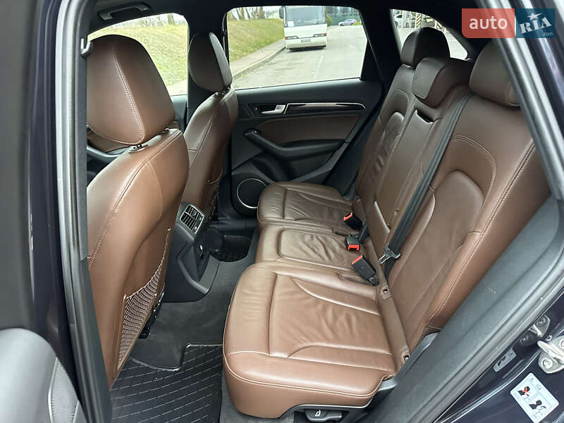 Внедорожник / Кроссовер Audi Q5 2016 в Киеве