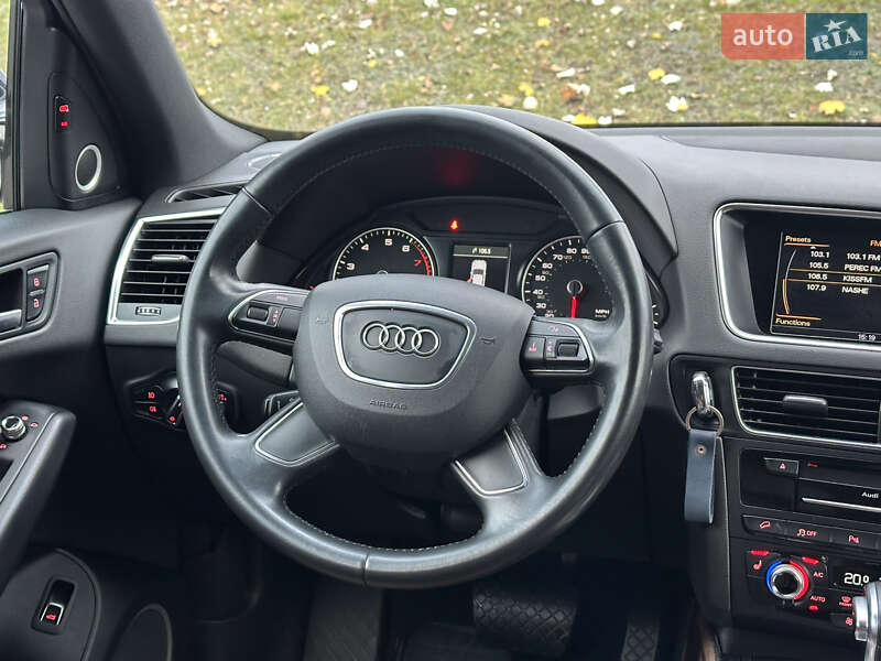 Внедорожник / Кроссовер Audi Q5 2016 в Киеве