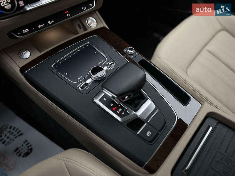 Позашляховик / Кросовер Audi Q5 2019 в Тернополі фото 102 Позашляховик / Кросовер Audi Q5 2019 в Тернополі