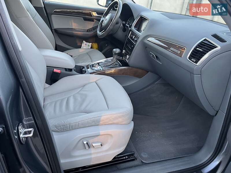 Внедорожник / Кроссовер Audi Q5 2015 в Дубно