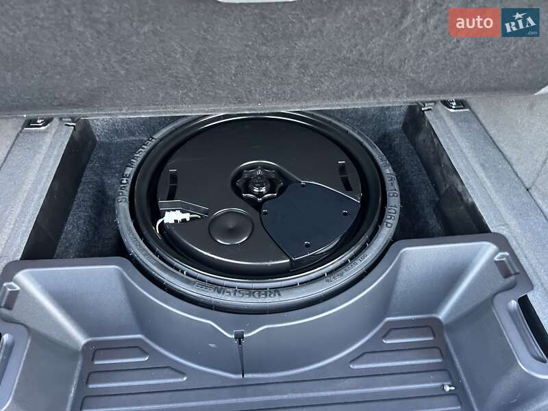 Внедорожник / Кроссовер Audi Q5 2015 в Дубно