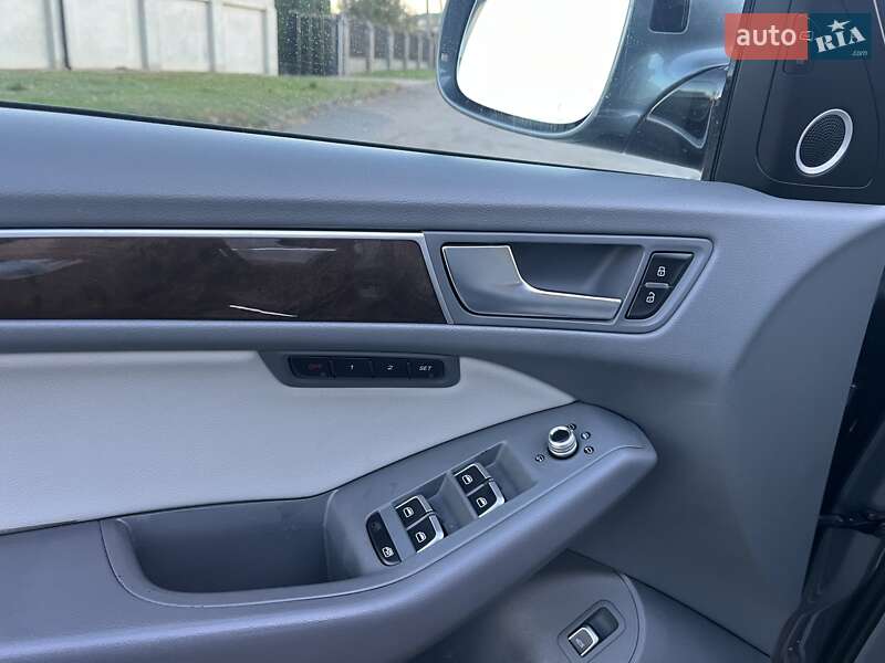 Внедорожник / Кроссовер Audi Q5 2015 в Дубно