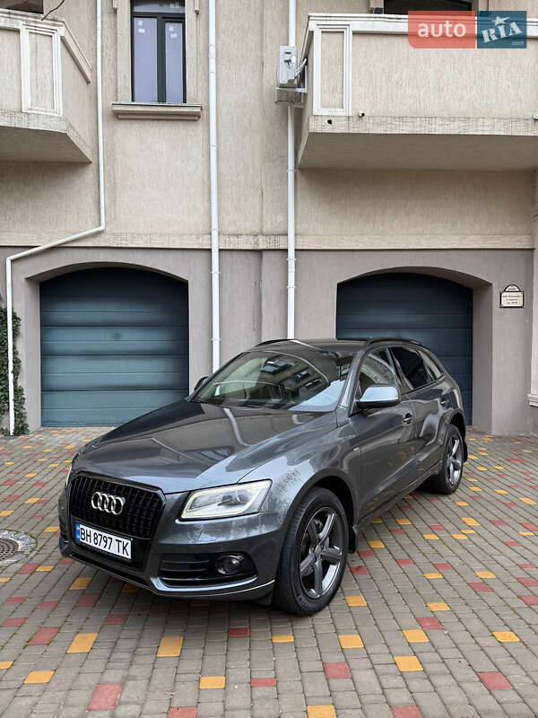 Внедорожник / Кроссовер Audi Q5 2012 в Одессе