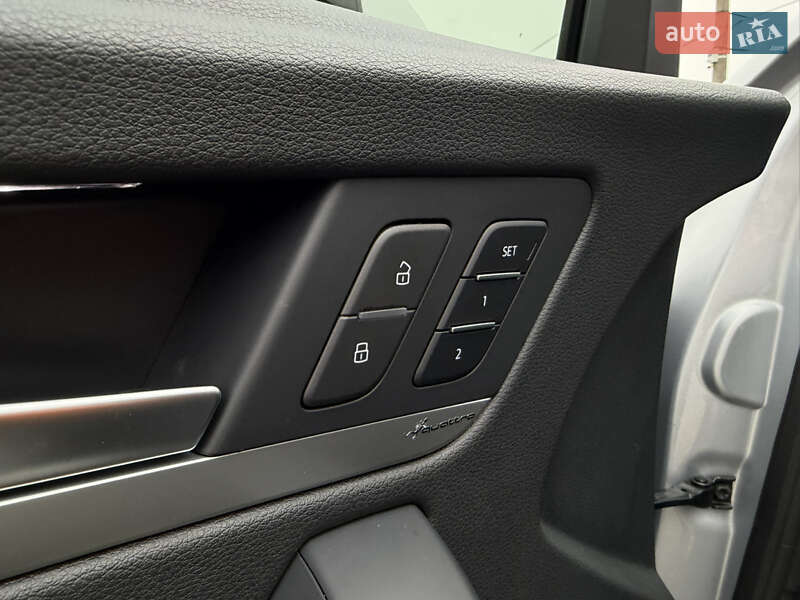 Внедорожник / Кроссовер Audi Q5 2022 в Тернополе