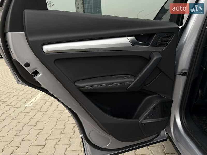 Внедорожник / Кроссовер Audi Q5 2022 в Тернополе