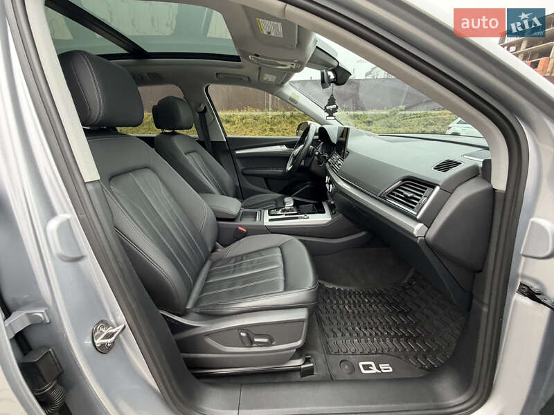 Внедорожник / Кроссовер Audi Q5 2022 в Тернополе
