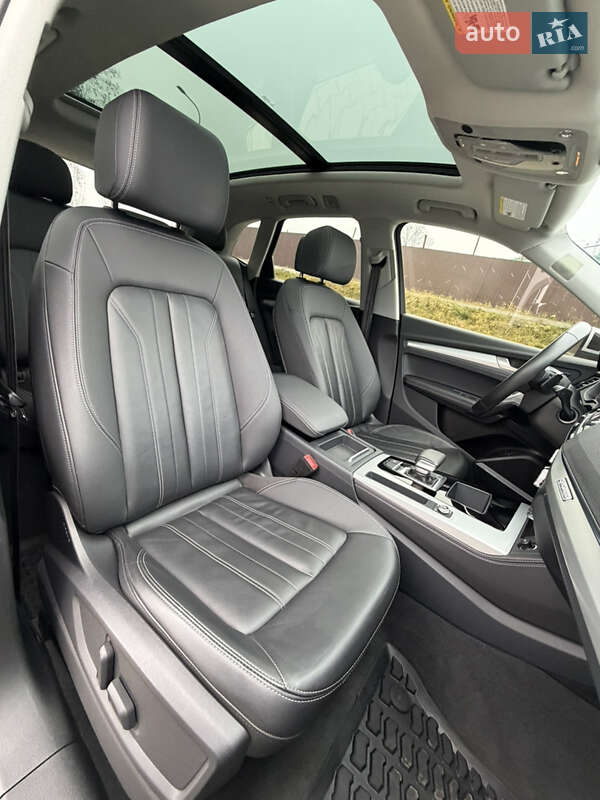 Внедорожник / Кроссовер Audi Q5 2022 в Тернополе