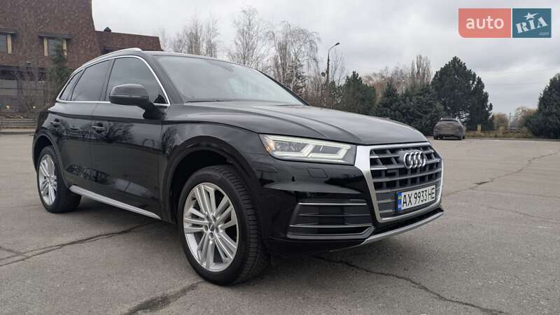 Внедорожник / Кроссовер Audi Q5 2018 в Ахтырке