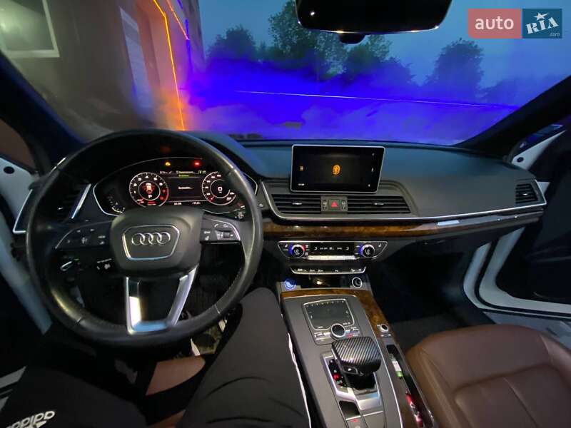 Внедорожник / Кроссовер Audi Q5 2017 в Калуше фото 13 Внедорожник / Кроссовер Audi Q5 2017 в Калуше