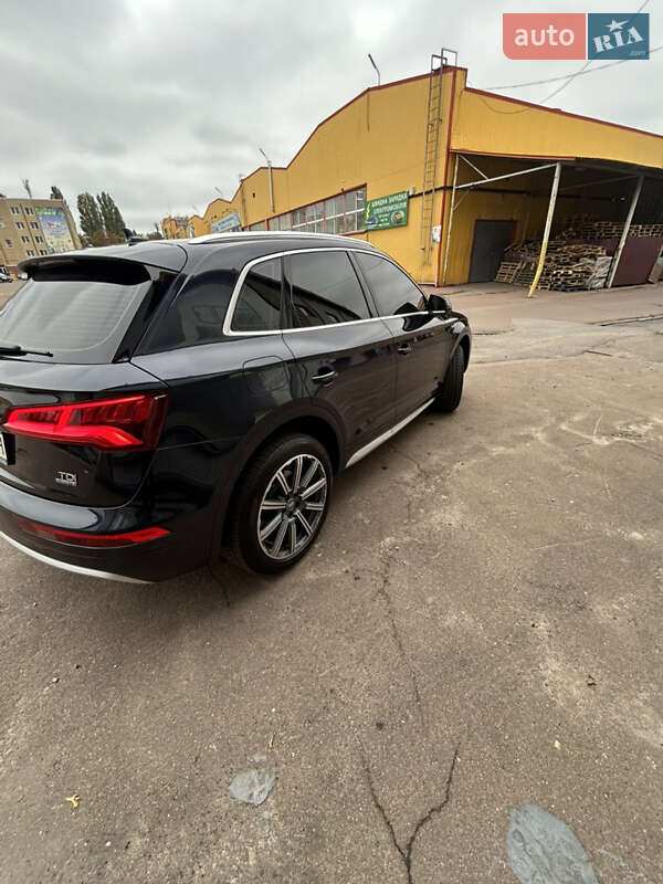 Внедорожник / Кроссовер Audi Q5 2018 в Житомире