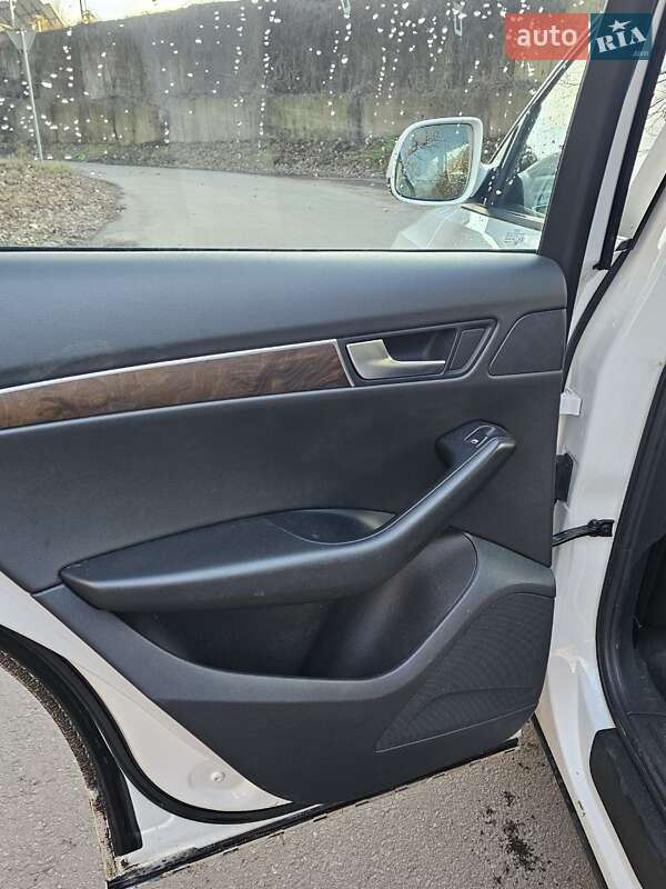 Внедорожник / Кроссовер Audi Q5 2010 в Киеве фото 23 Внедорожник / Кроссовер Audi Q5 2010 в Киеве