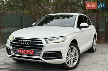 Позашляховик / Кросовер Audi Q5 2018 в Луцьку