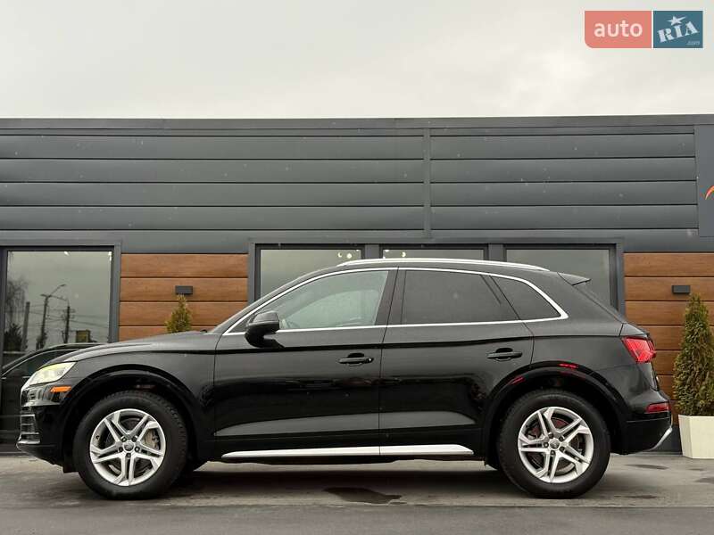 Внедорожник / Кроссовер Audi Q5 2018 в Ровно