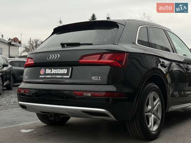 Внедорожник / Кроссовер Audi Q5 2018 в Ровно