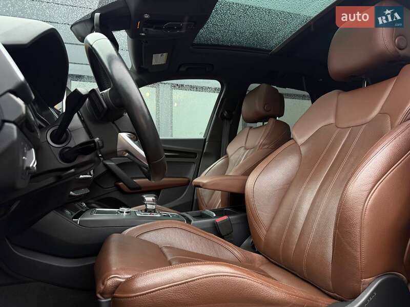 Внедорожник / Кроссовер Audi Q5 2018 в Ровно