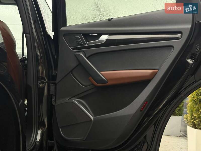 Внедорожник / Кроссовер Audi Q5 2018 в Ровно