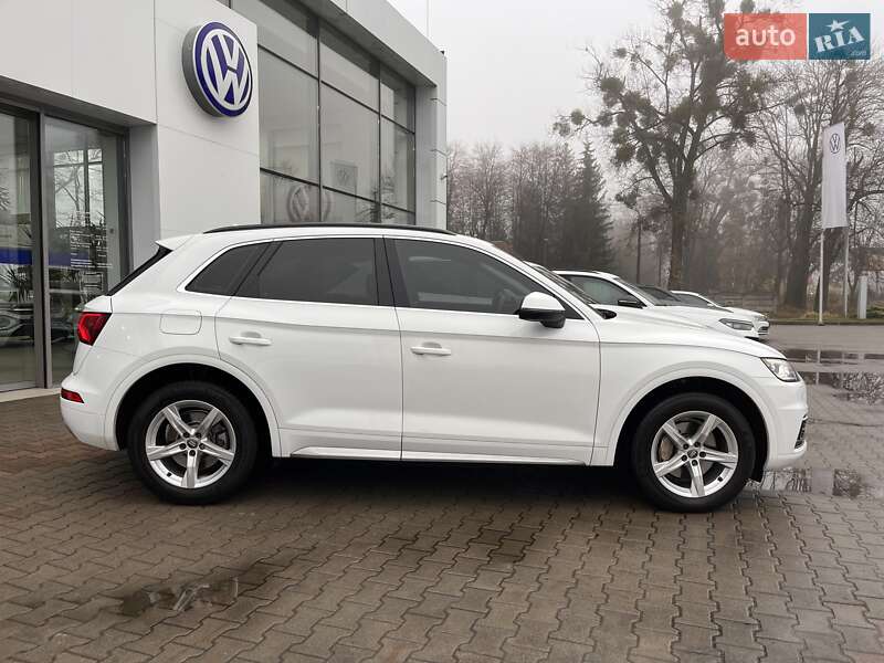 Внедорожник / Кроссовер Audi Q5 2017 в Житомире