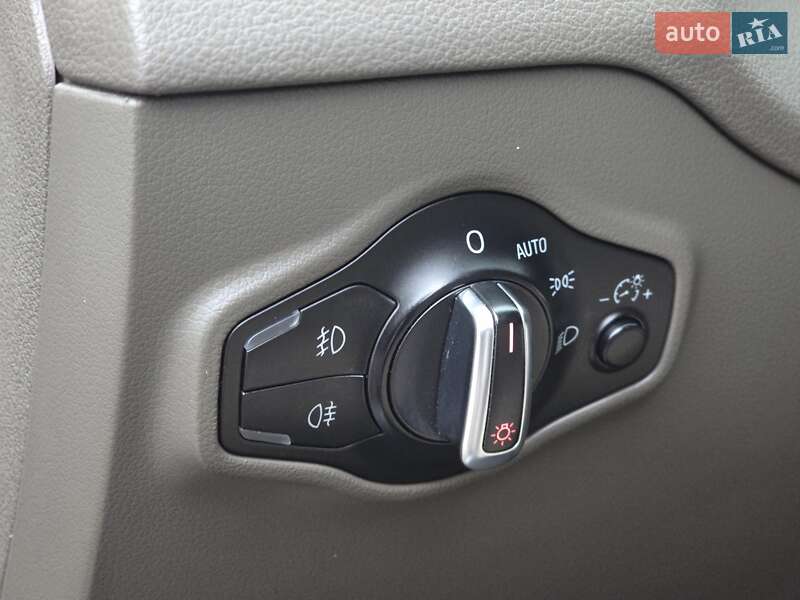 Внедорожник / Кроссовер Audi Q5 2012 в Харькове