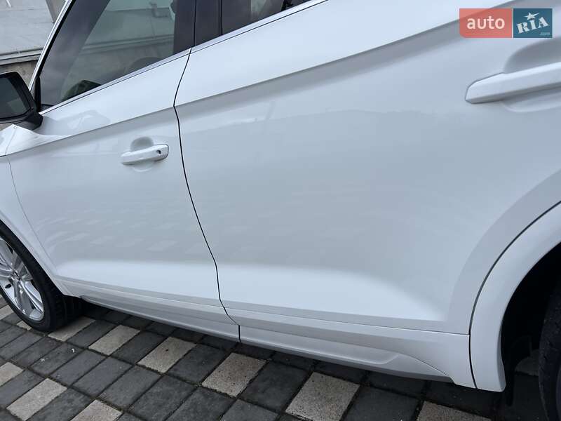 Внедорожник / Кроссовер Audi Q5 2018 в Стрые