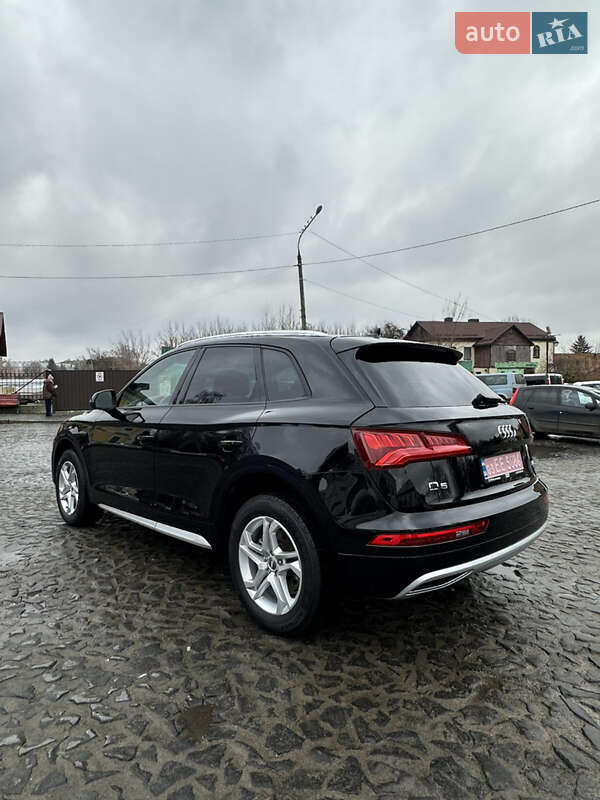Внедорожник / Кроссовер Audi Q5 2018 в Луцке фото 4 Внедорожник / Кроссовер Audi Q5 2018 в Луцке