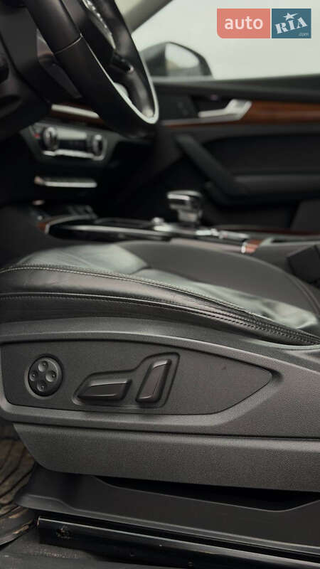 Внедорожник / Кроссовер Audi Q5 2021 в Ровно фото 27 Внедорожник / Кроссовер Audi Q5 2021 в Ровно