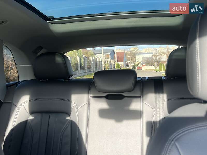 Внедорожник / Кроссовер Audi Q5 2018 в Ровно